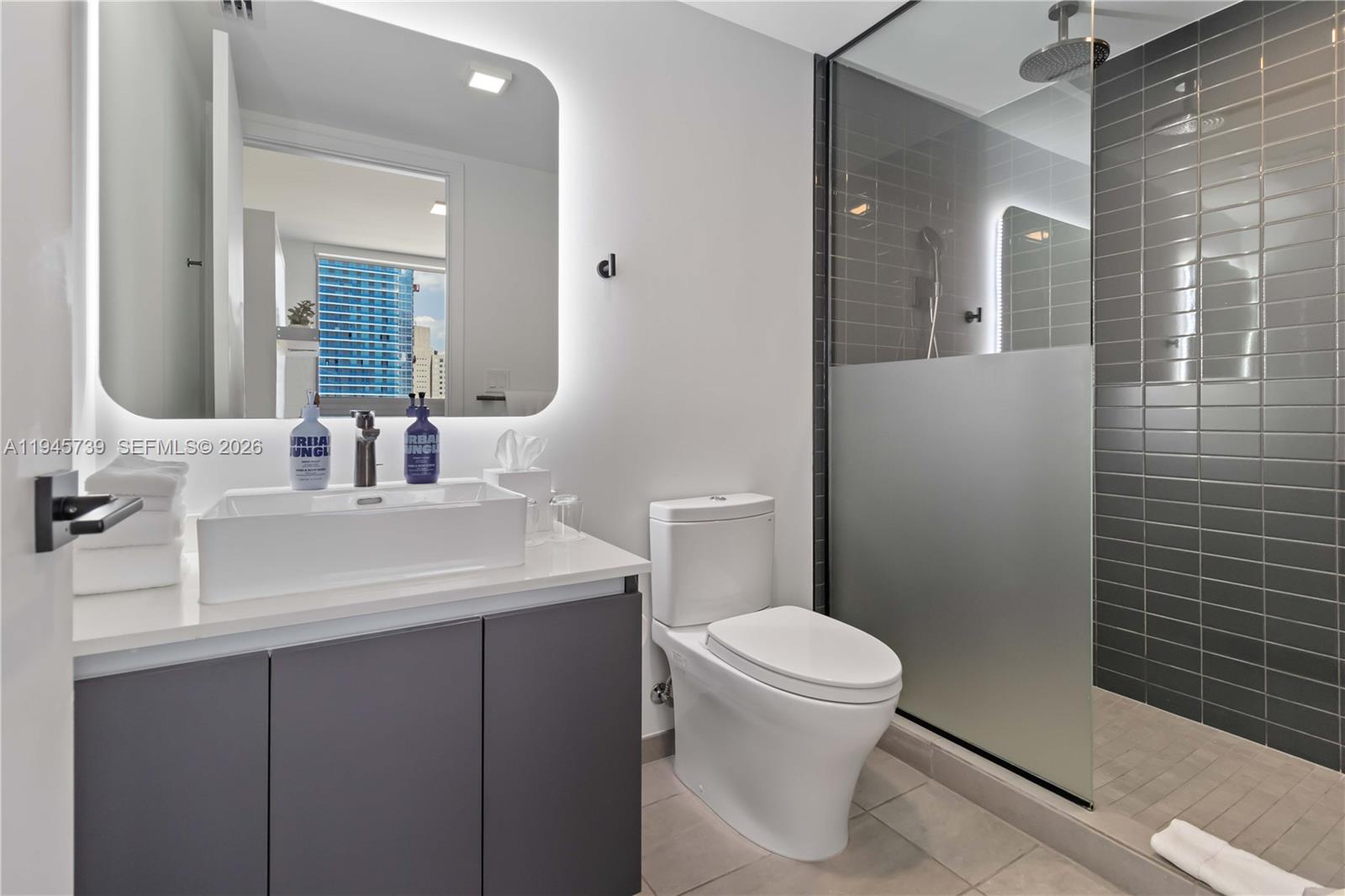YOTEL - Residential