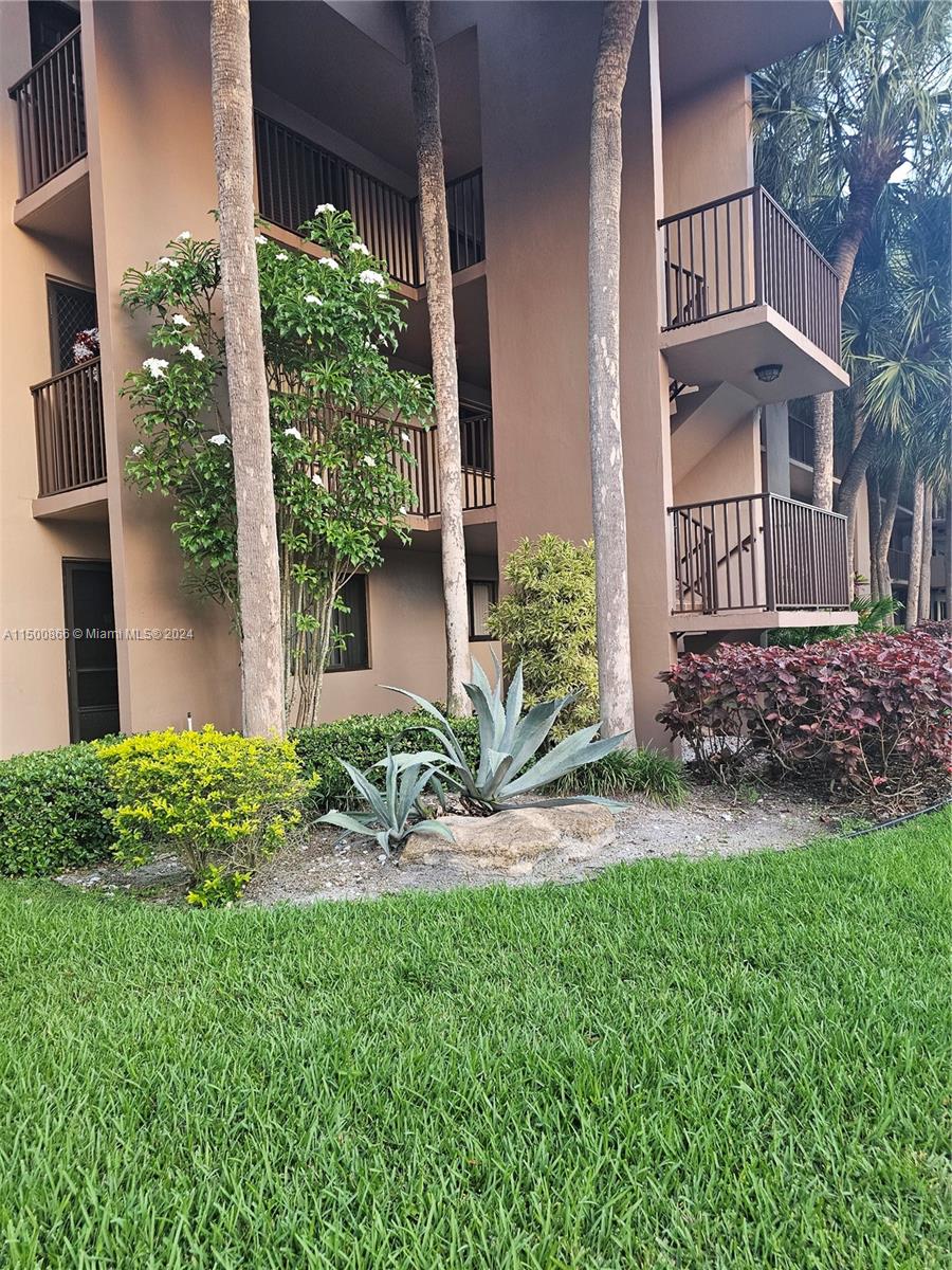 ASHMONT CONDOMINIUM - Residential