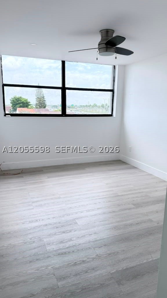 FLORIDA 2001 CONDO PH I - Residential Lease