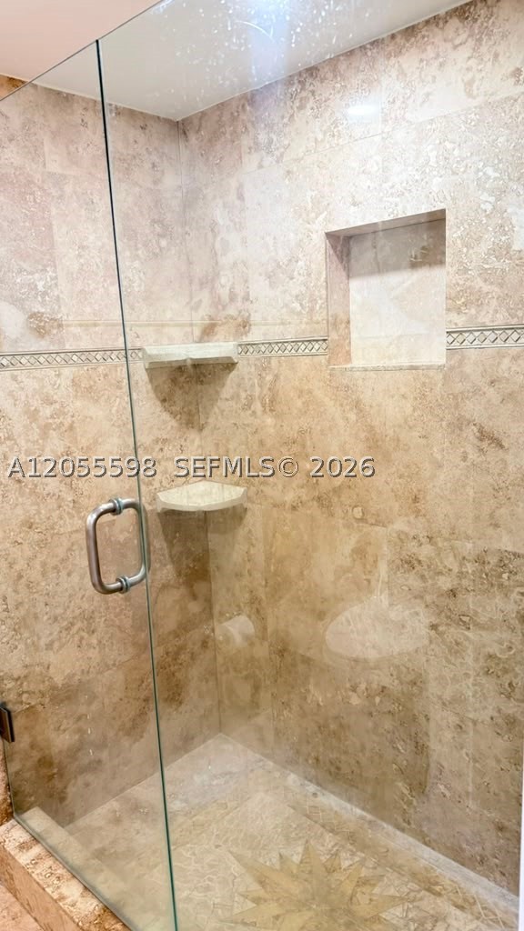 FLORIDA 2001 CONDO PH I - Residential Lease