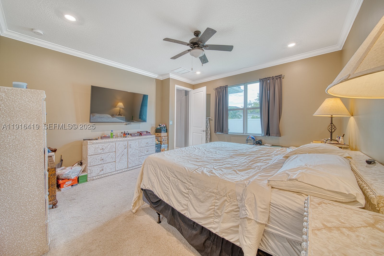 CRYSTAL LAKE 1ST SEC - Residential