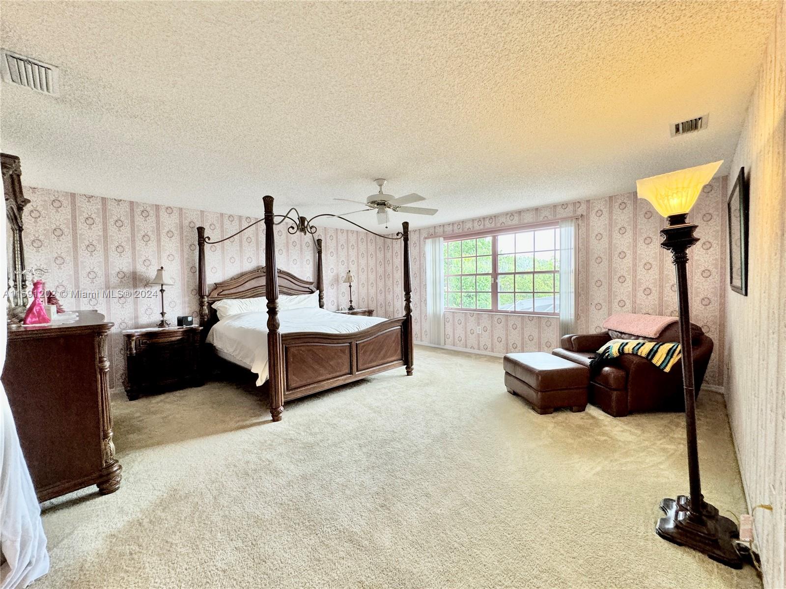 HOLIDAY SPRINGS EAST - Residential