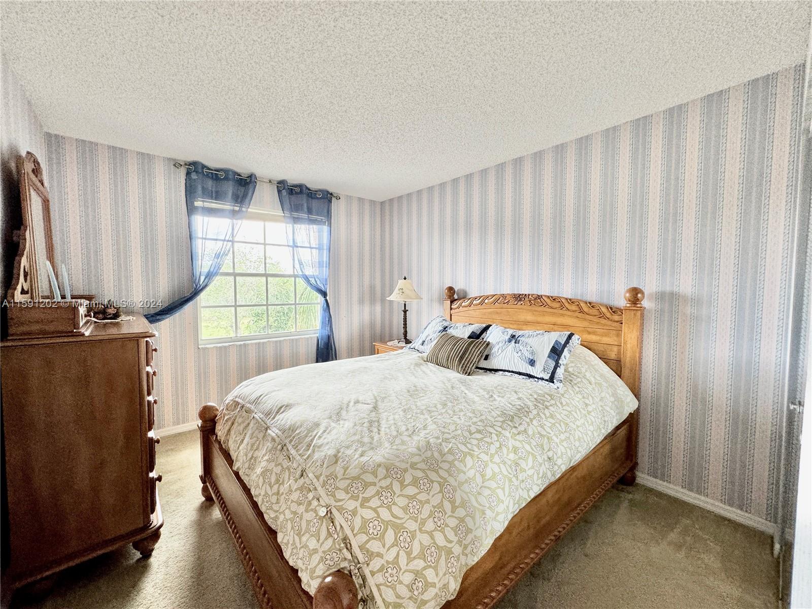 HOLIDAY SPRINGS EAST - Residential