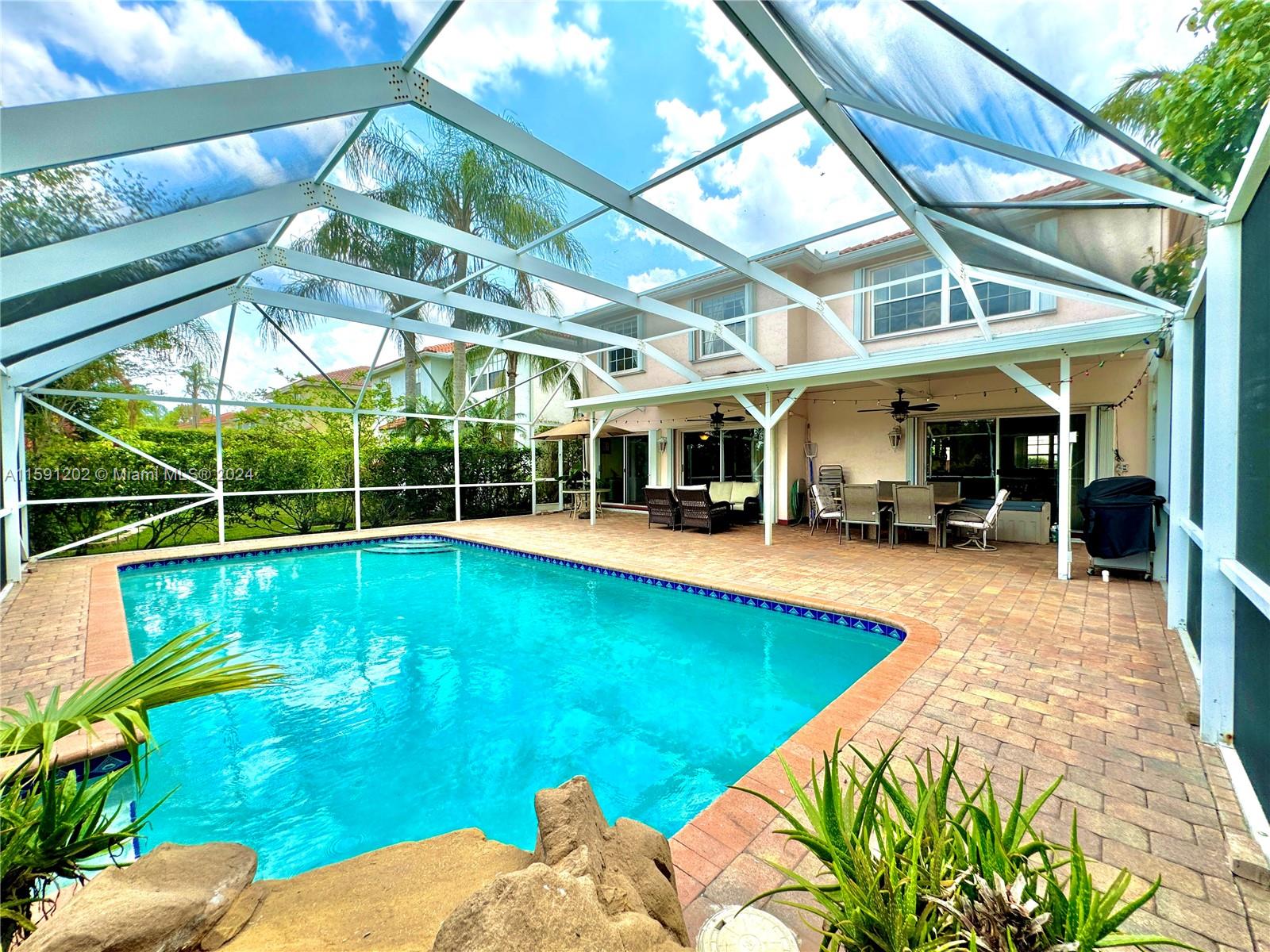 HOLIDAY SPRINGS EAST - Residential