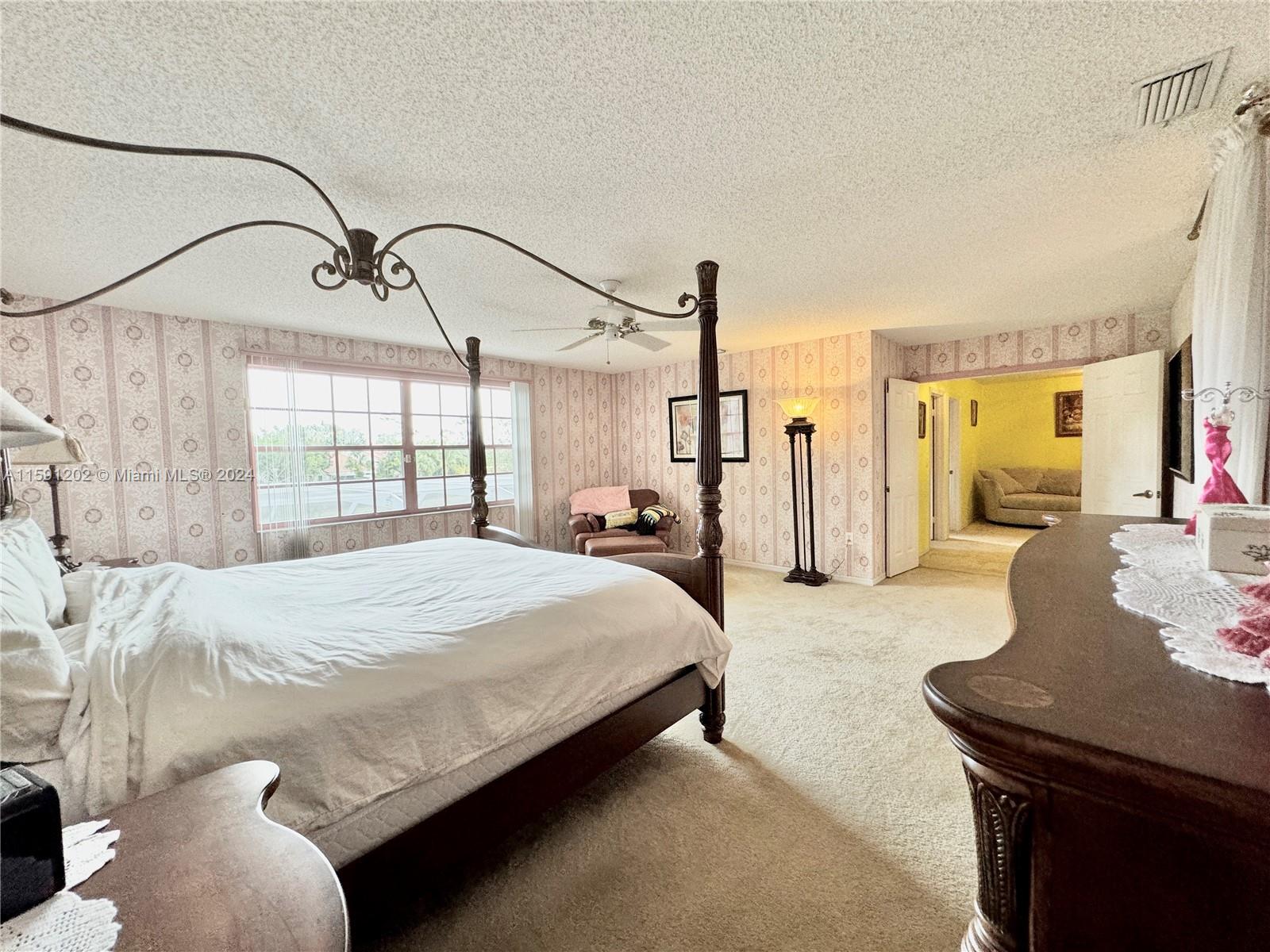 HOLIDAY SPRINGS EAST - Residential