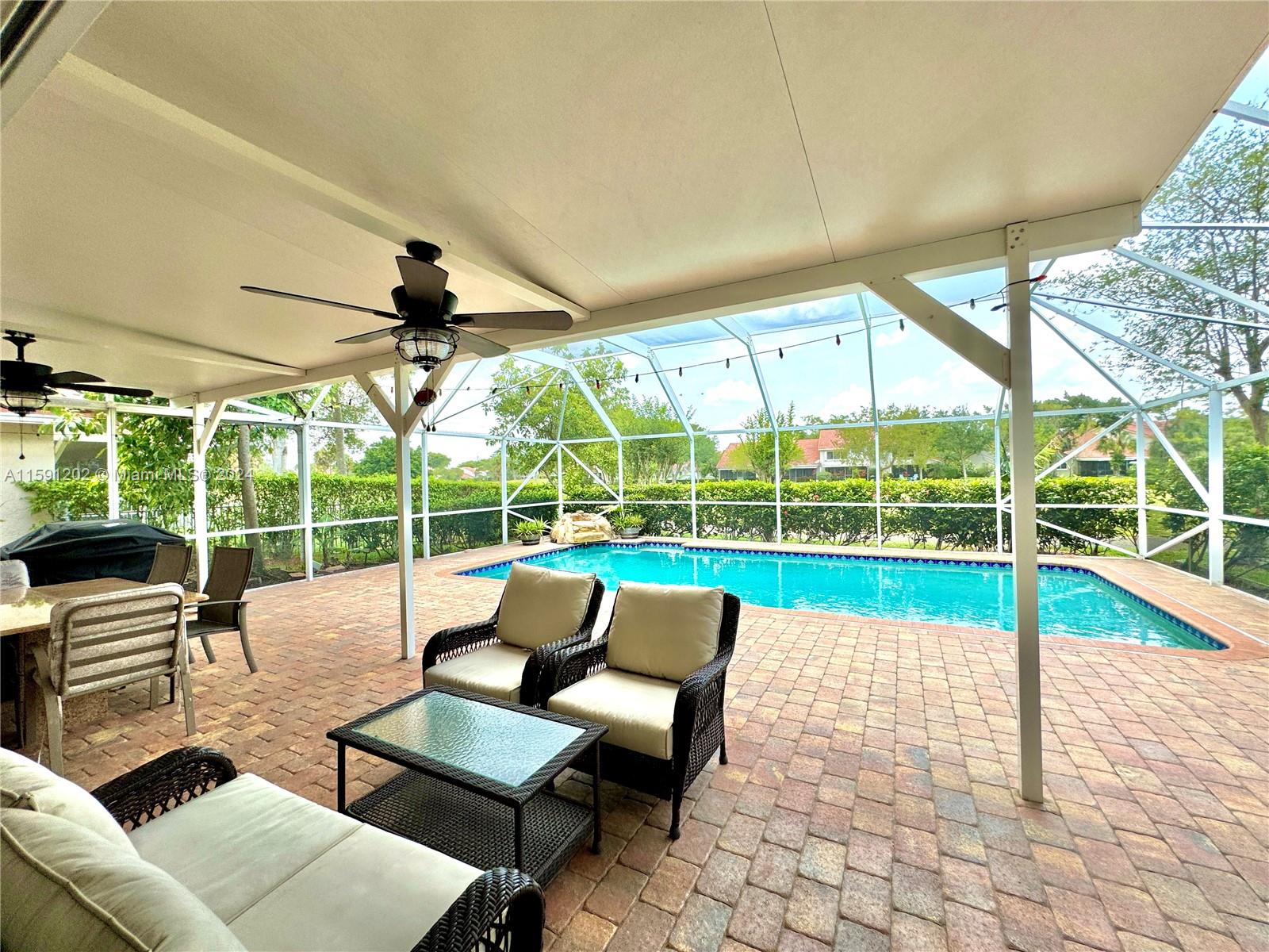 HOLIDAY SPRINGS EAST - Residential