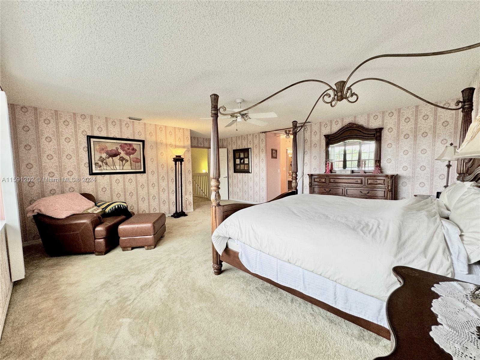 HOLIDAY SPRINGS EAST - Residential