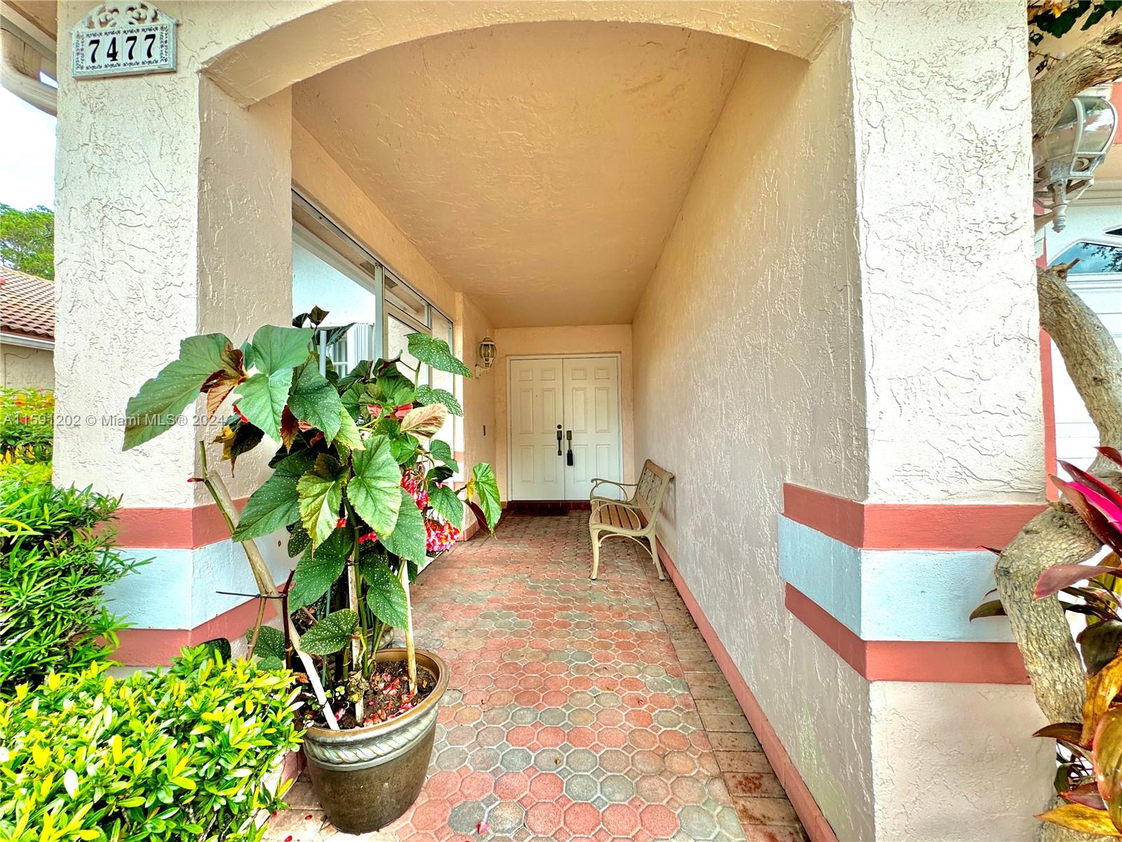 HOLIDAY SPRINGS EAST - Residential