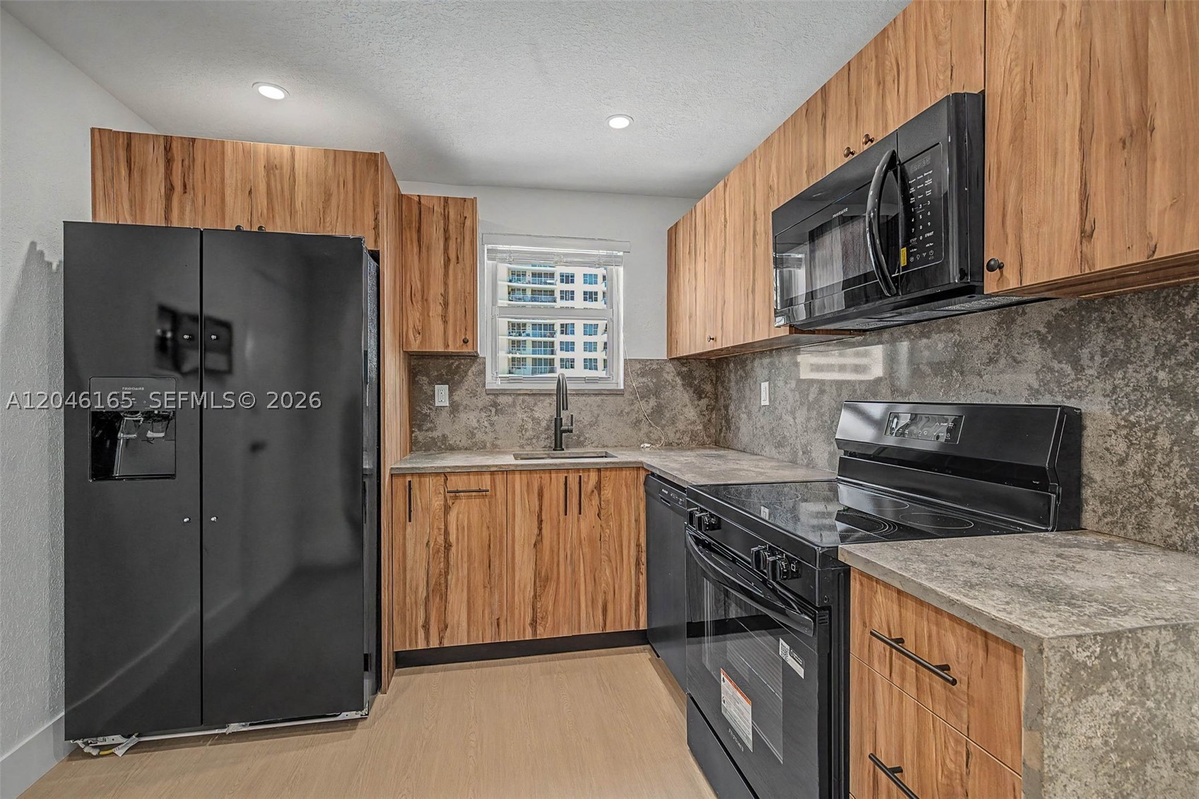 OCEANSIDE PLAZA CONDO - Residential