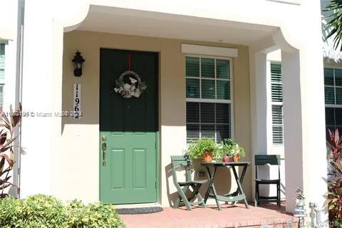 MIRAMAR RESIDENTIAL PLAT - Residential Lease