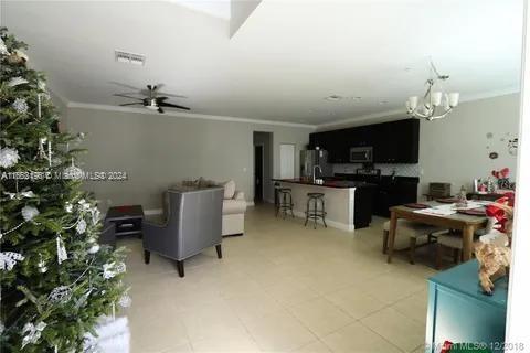 MIRAMAR RESIDENTIAL PLAT - Residential Lease