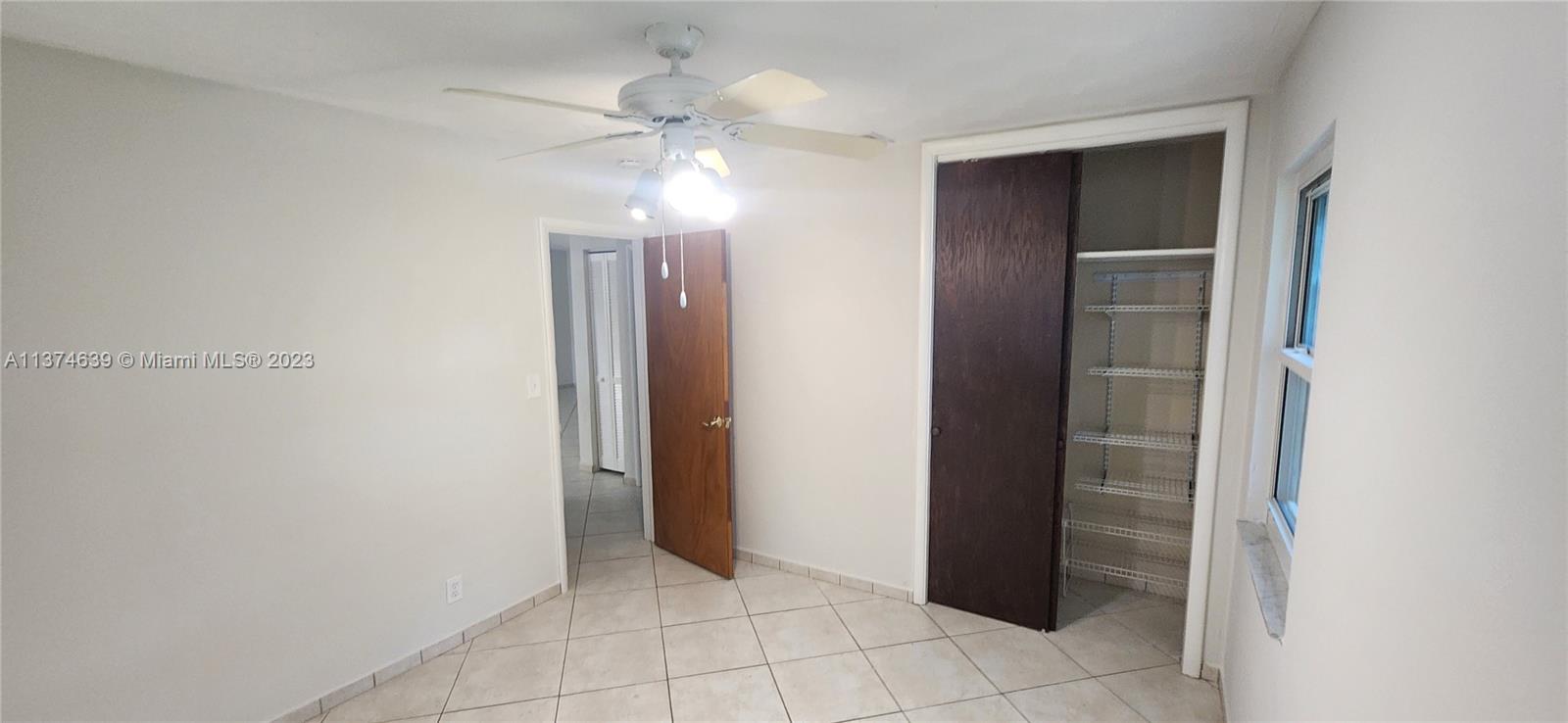 ROYAL PALM VISTA - Residential Lease