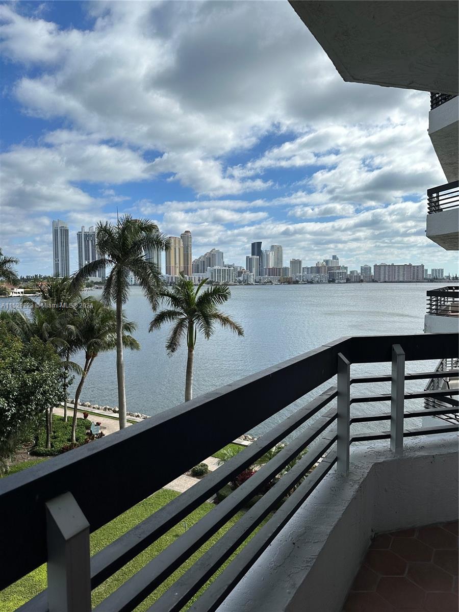 MYSTIC POINTE CONDO NO ON - Residential