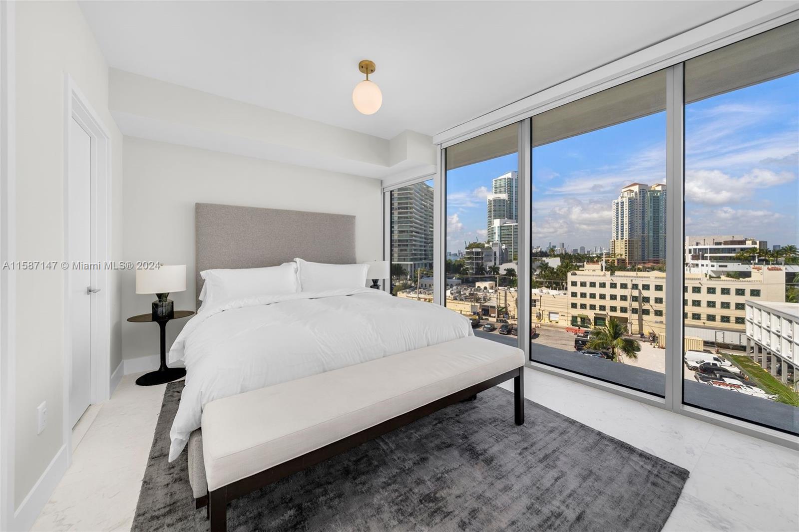 ONE OCEAN CONDO - Residential