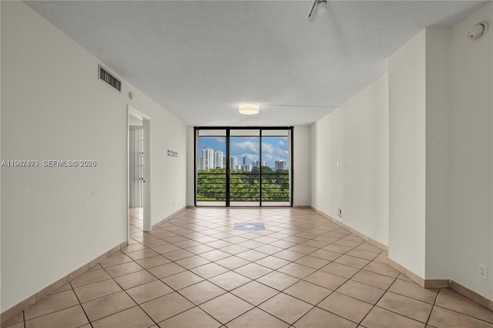 BISCAYA III CONDO - Residential
