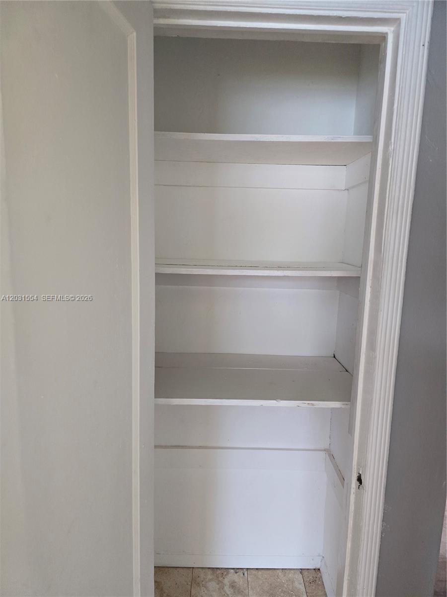 EIGHT AVE MANORS PLAT - Residential Lease