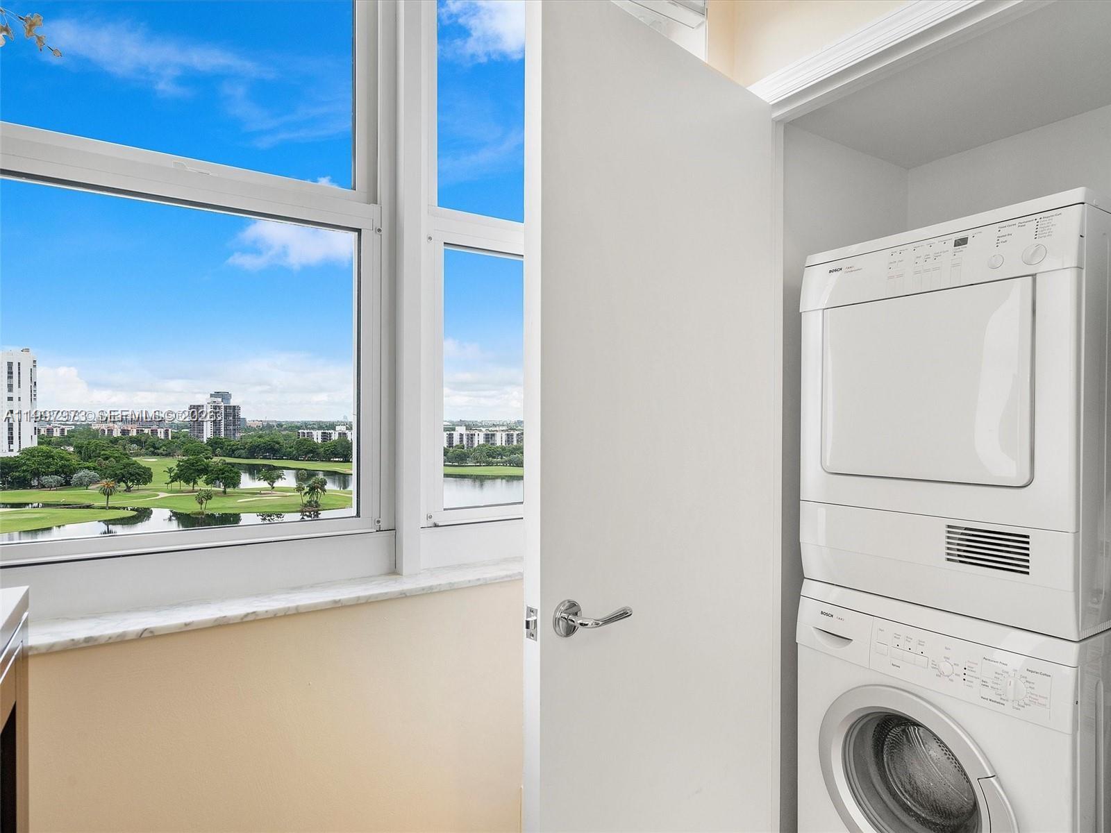 TURNBERRY VLG NO TOWER CO - Residential