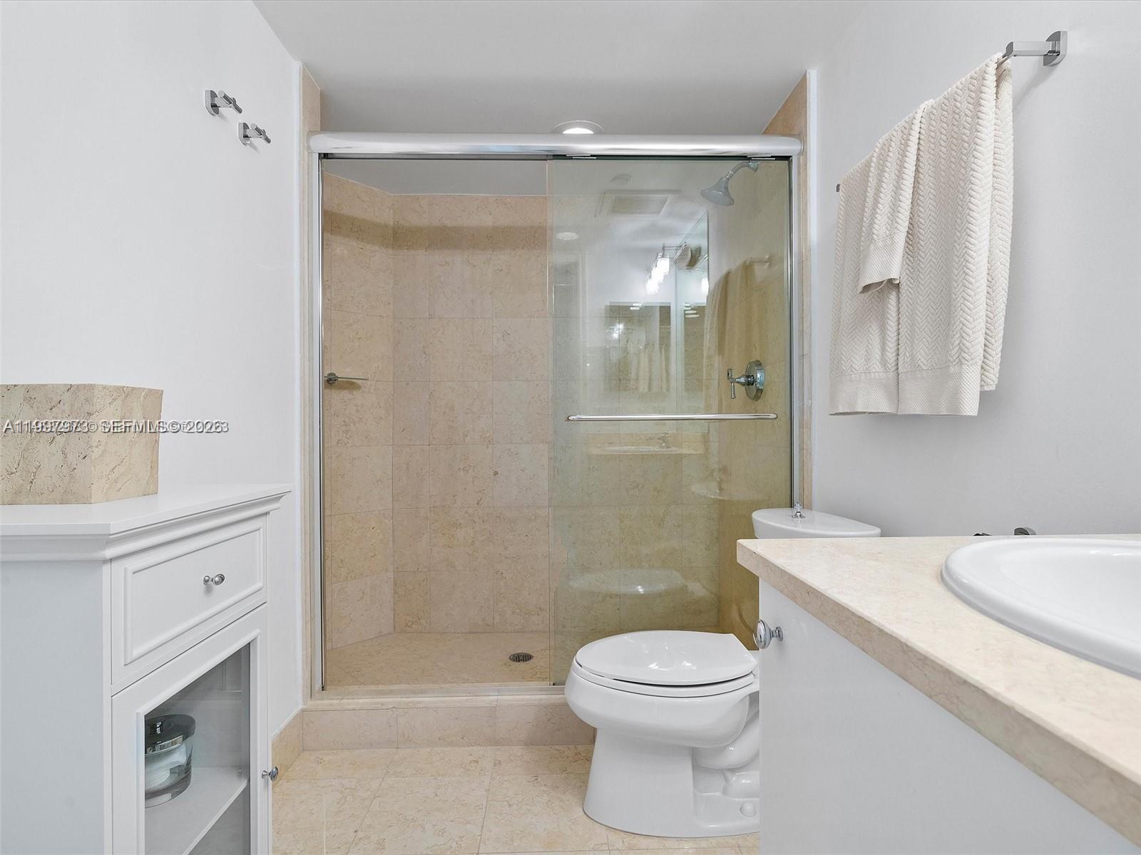 TURNBERRY VLG NO TOWER CO - Residential