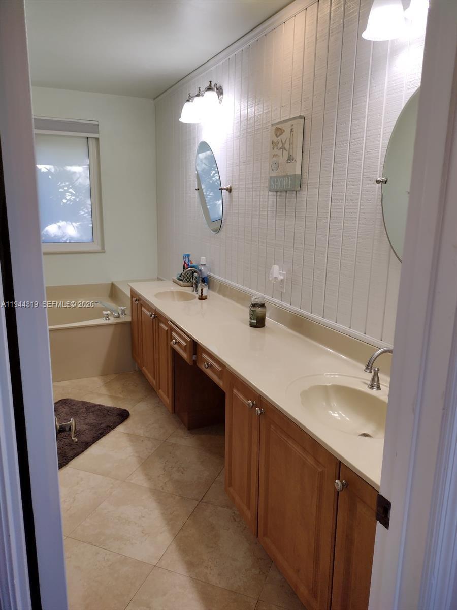 SHENANDOAH SECTION FOUR - Residential
