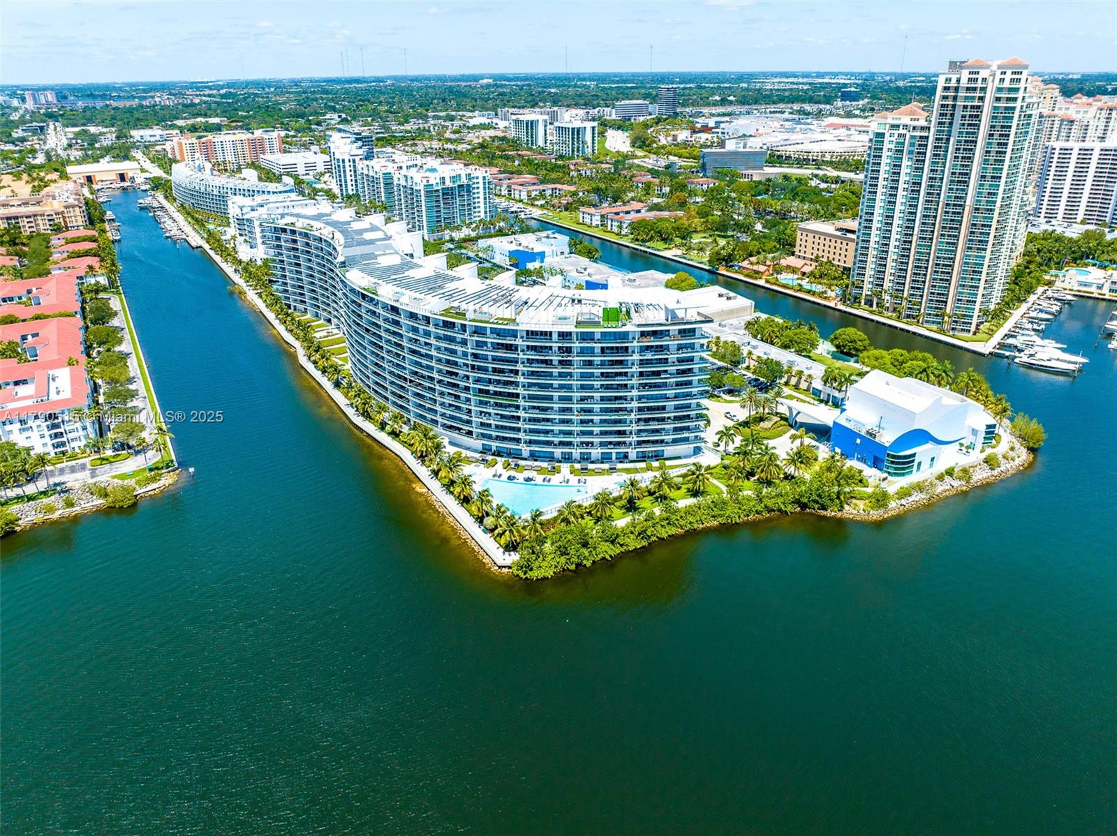 ECHO CONDO - Residential