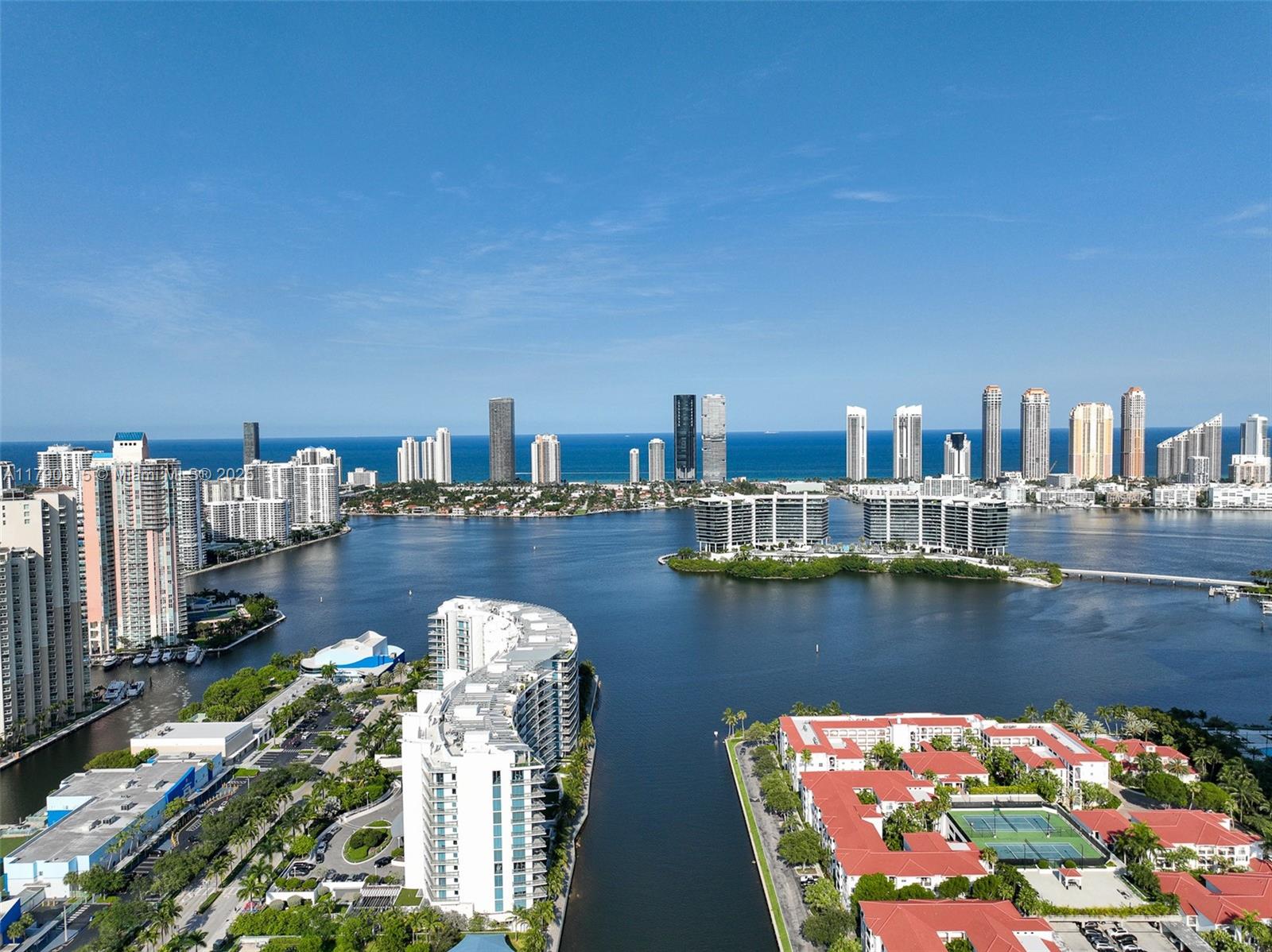 ECHO CONDO - Residential