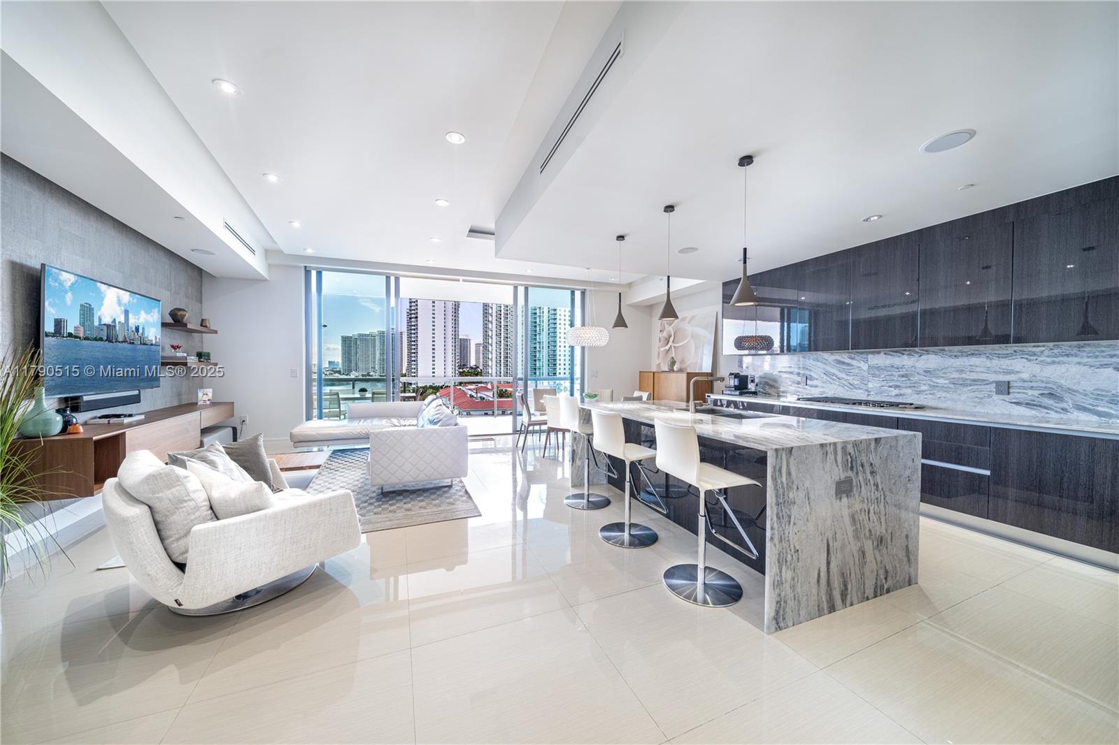 ECHO CONDO - Residential