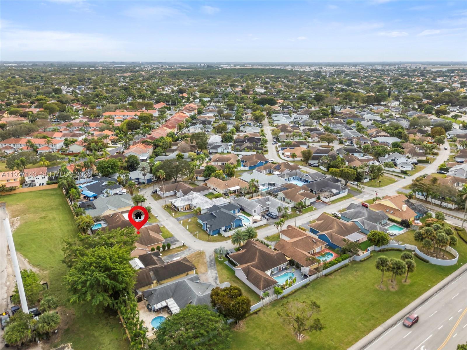 ROYAL GLEN - Residential
