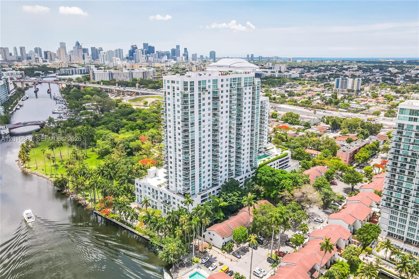 TERRAZAS RIVERPARK VILLAG - Residential