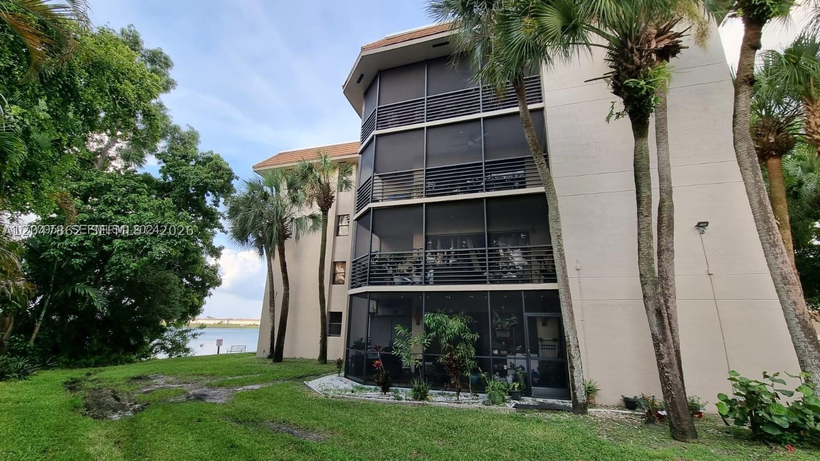 SUMMERTREE VILG CALIF CL - Residential Lease