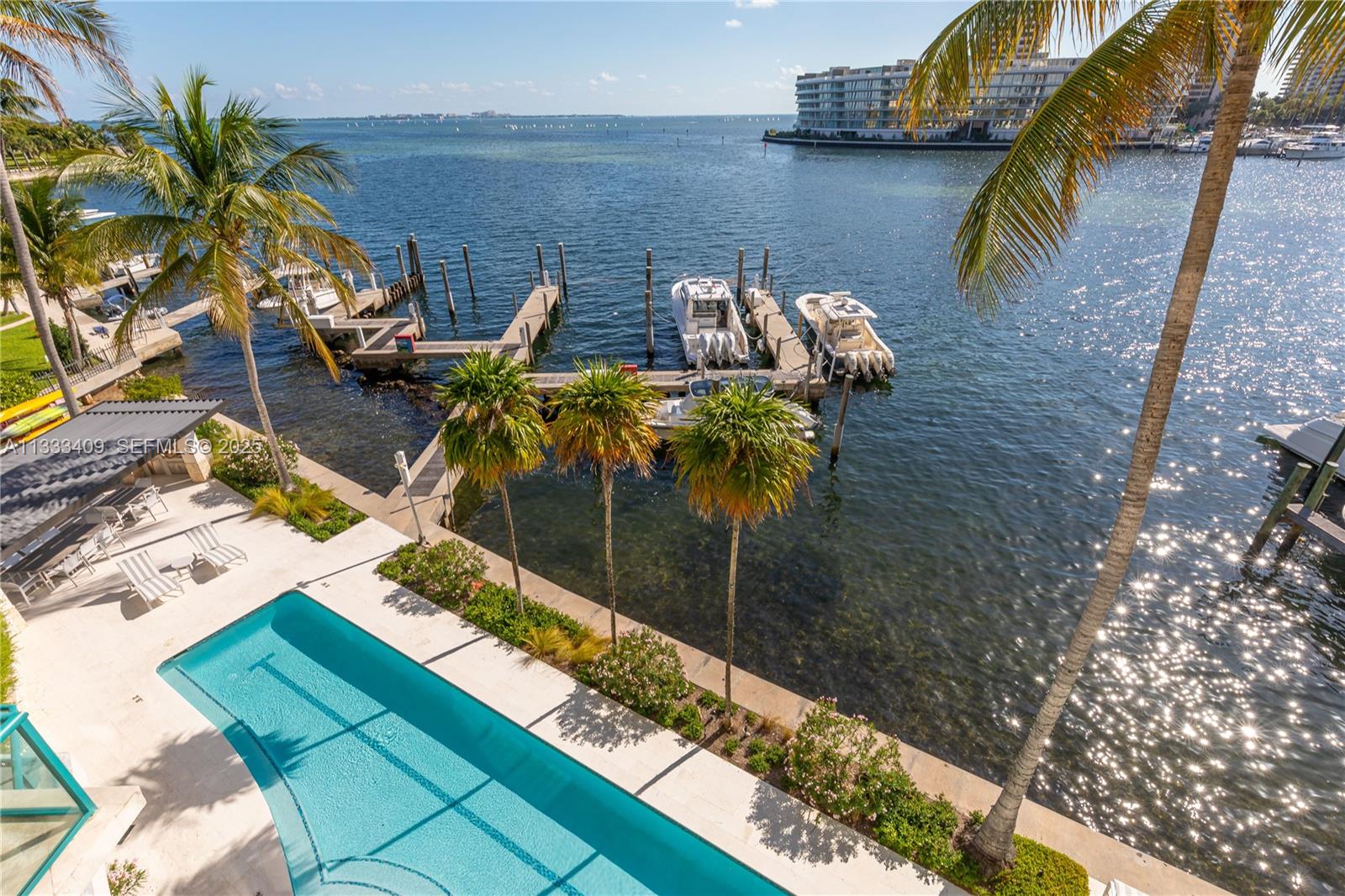 BEACON HARBOUR CONDO - Residential