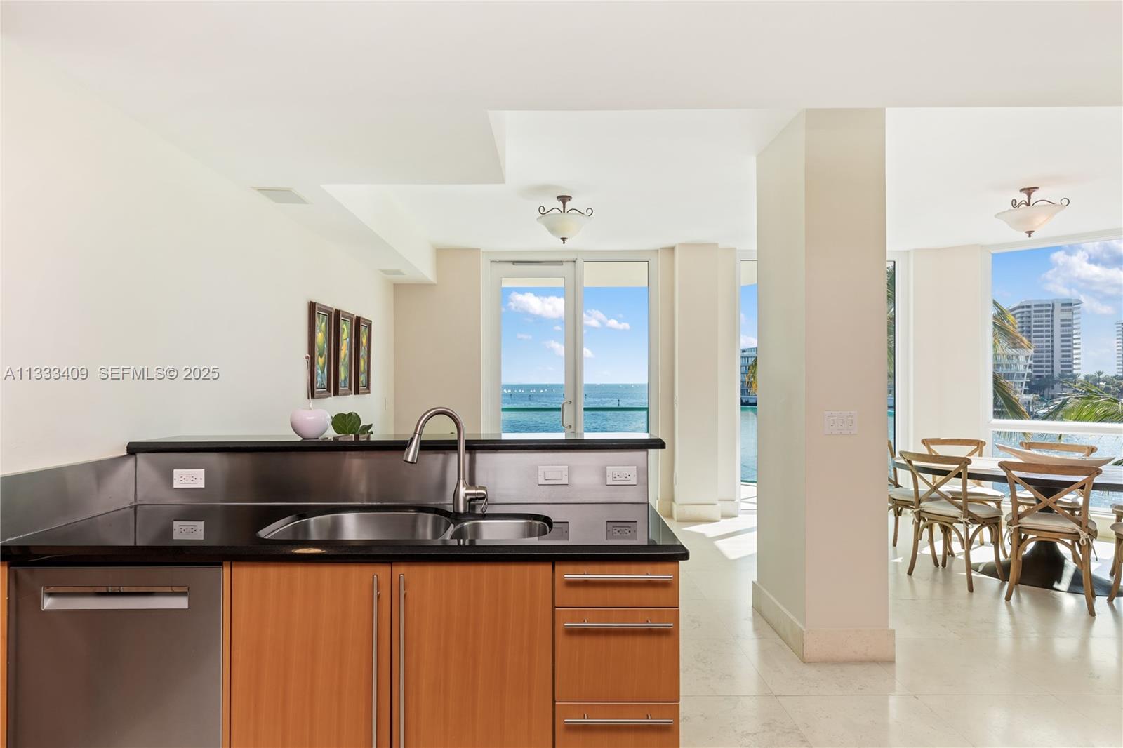 BEACON HARBOUR CONDO - Residential