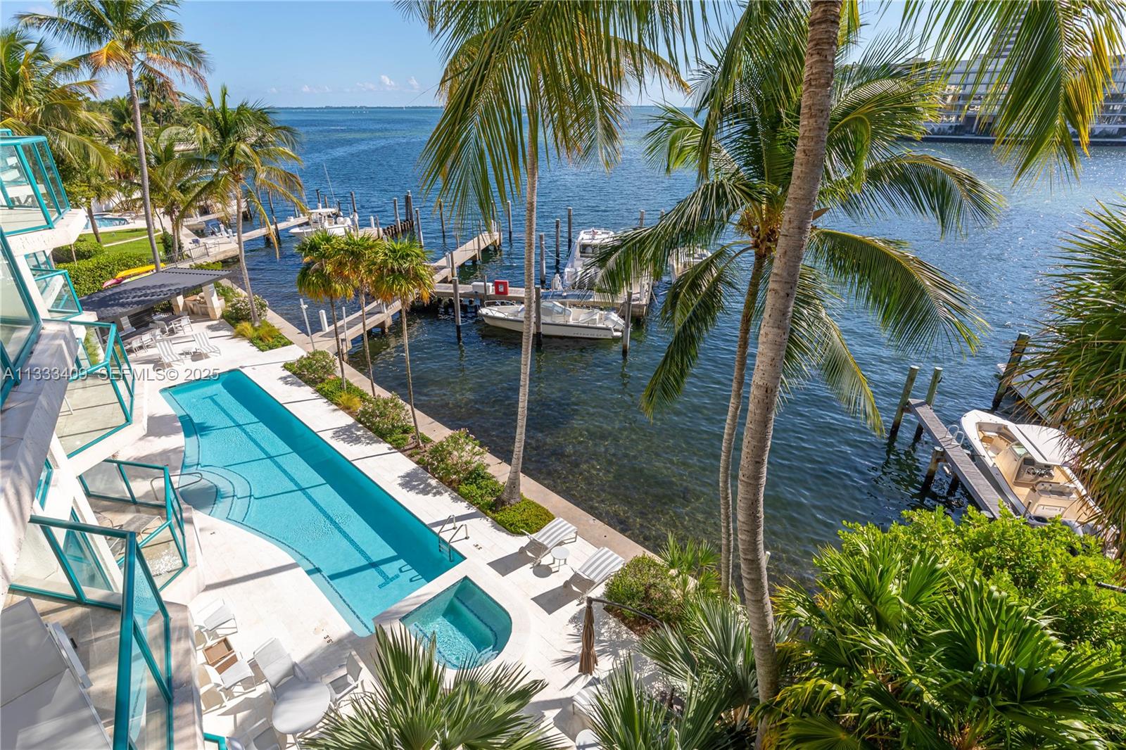 BEACON HARBOUR CONDO - Residential