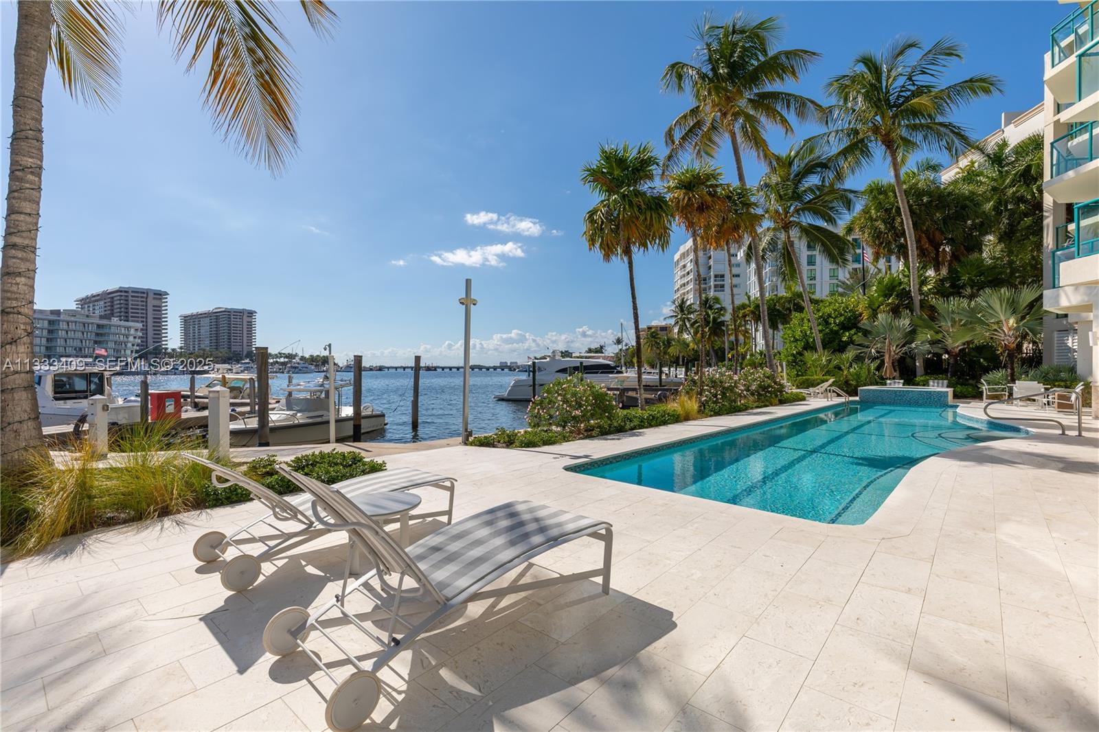 BEACON HARBOUR CONDO - Residential