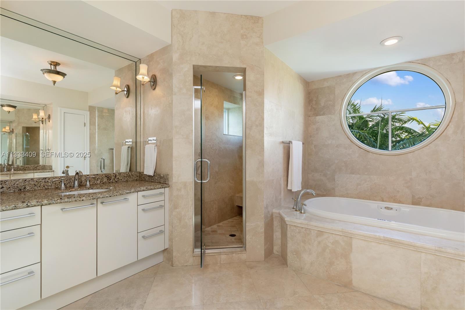 BEACON HARBOUR CONDO - Residential