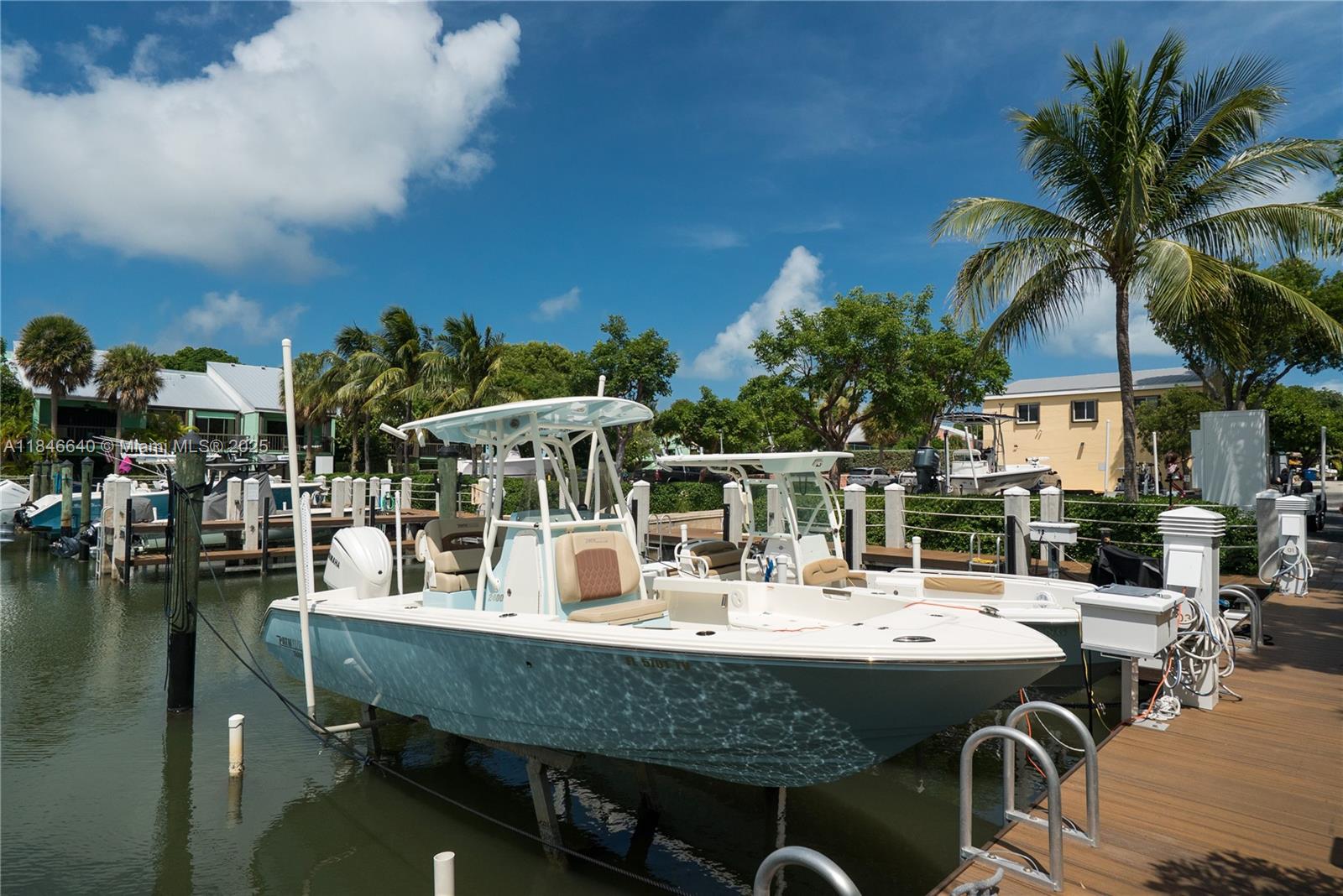 LANDINGS OF LARGO - Residential