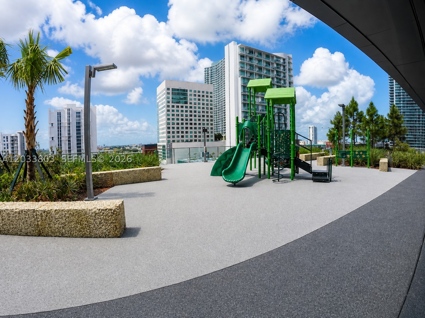 RISE CONDO - Residential