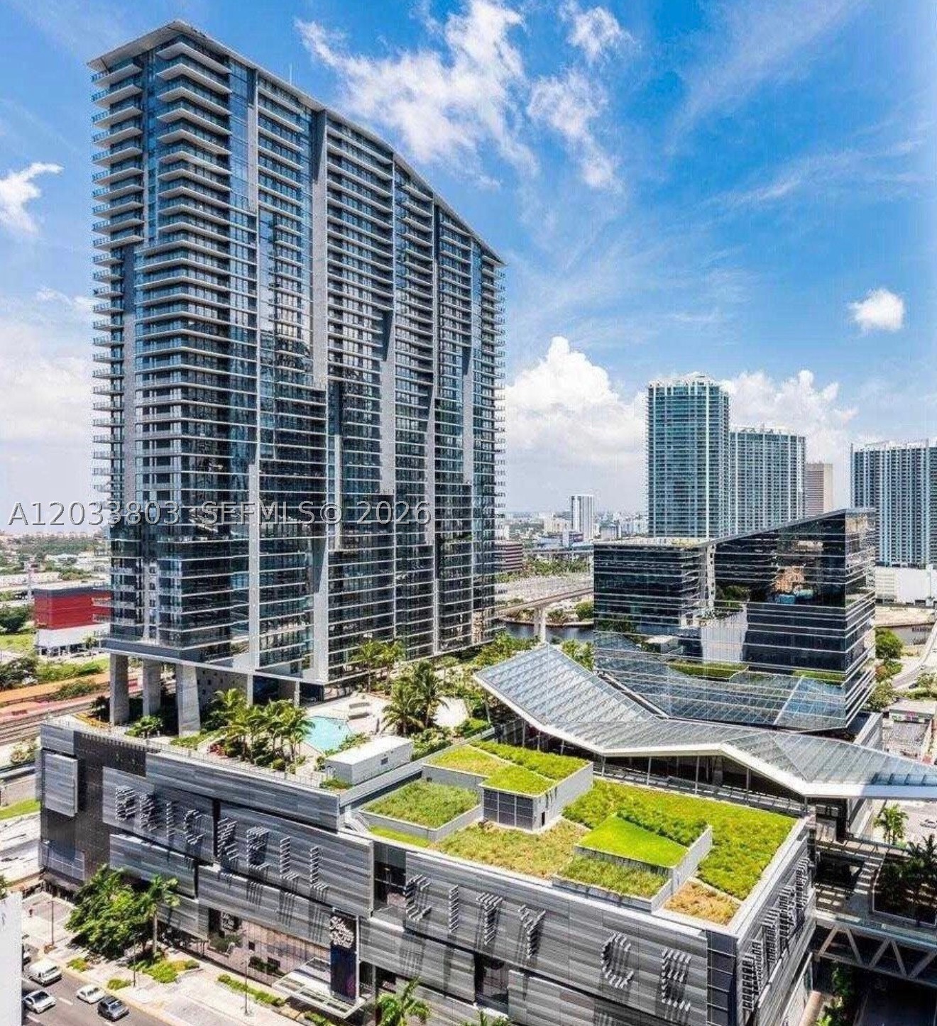 RISE CONDO - Residential