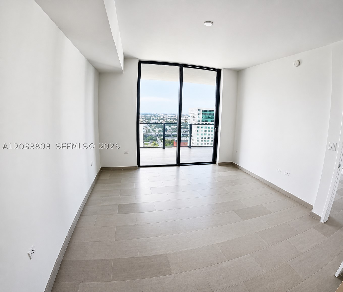 RISE CONDO - Residential
