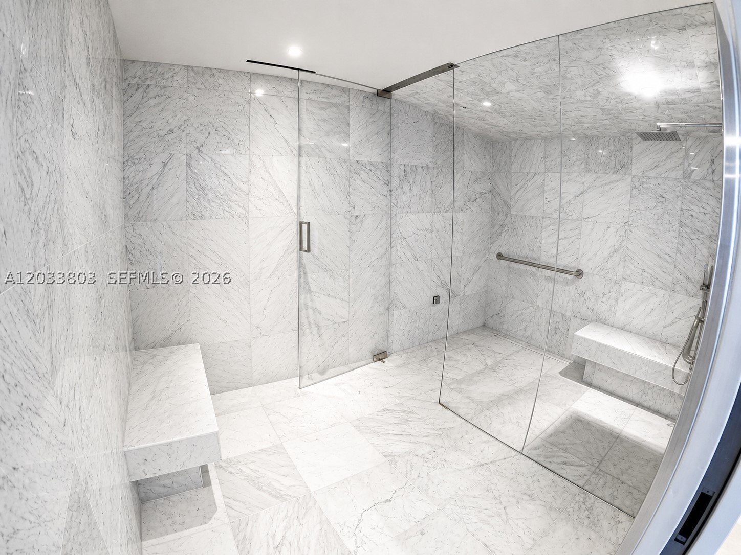 RISE CONDO - Residential