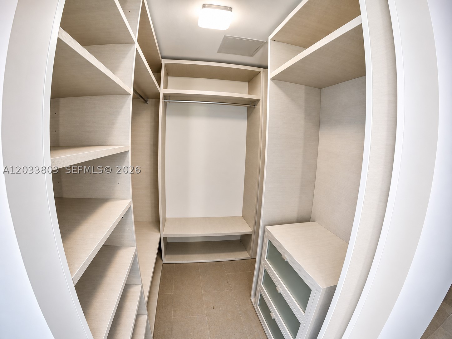 RISE CONDO - Residential