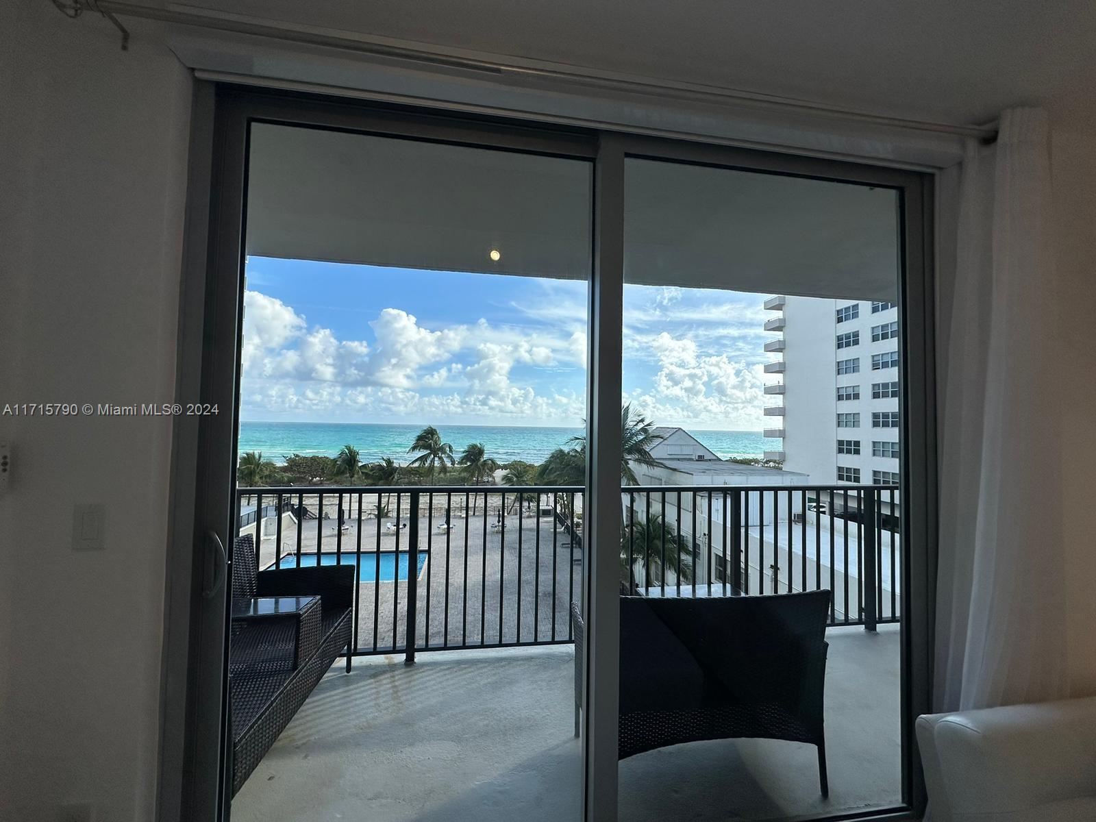 MANATEE CONDO - Residential Lease