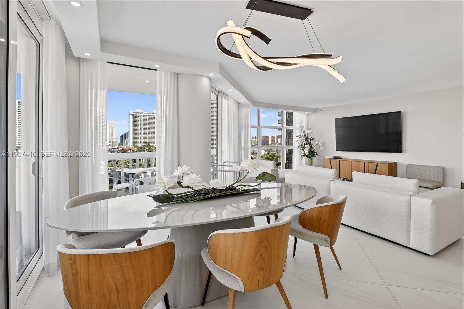 1000 ISL BLVD WILLIAMS IS - Residential