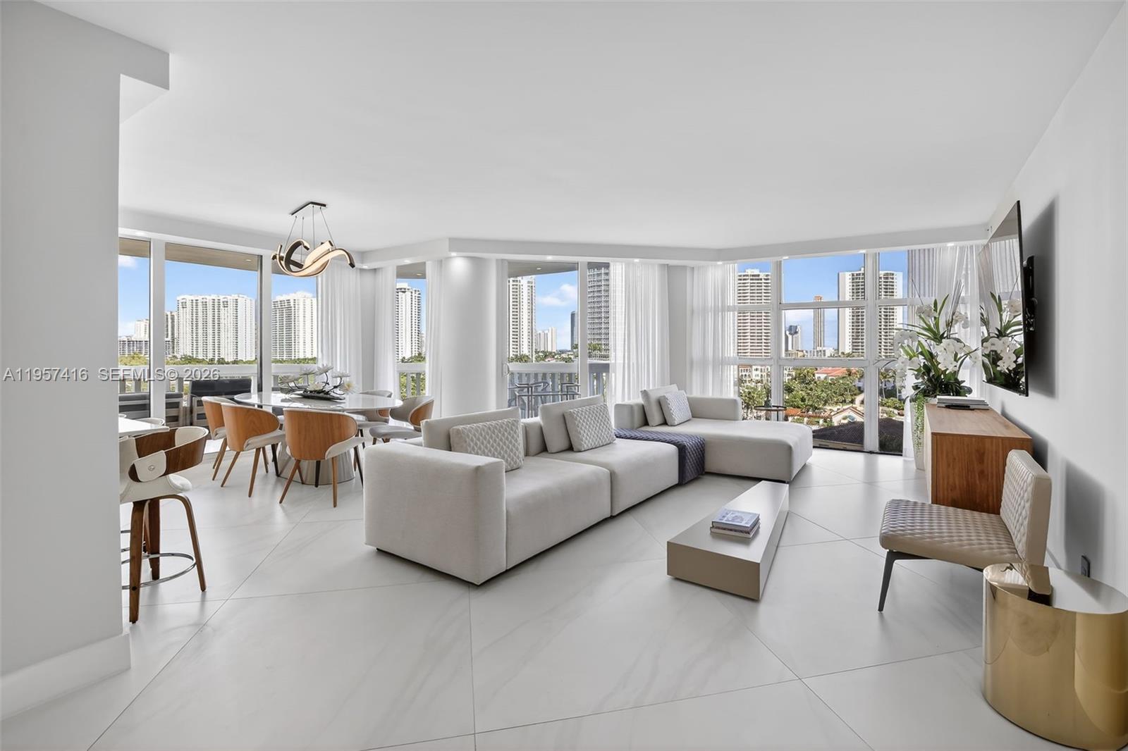 1000 ISL BLVD WILLIAMS IS - Residential