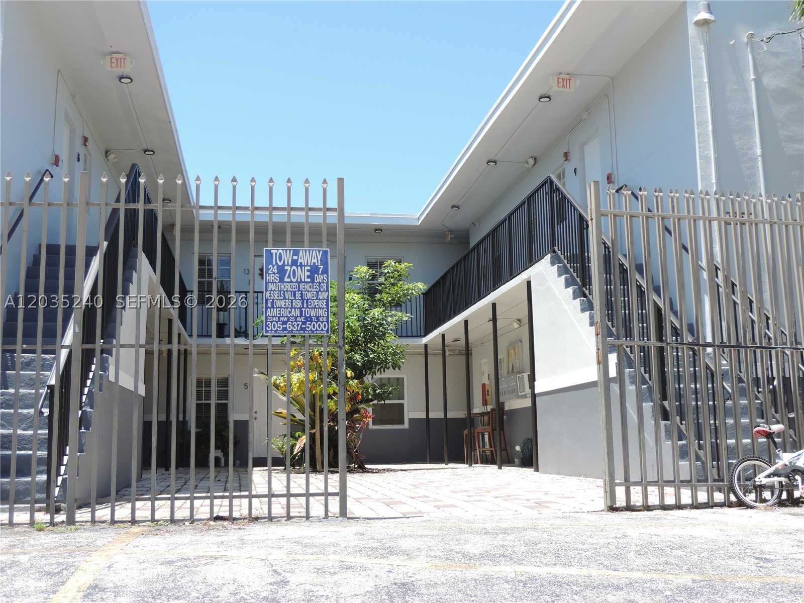 Strategically located in the heart of Coconut Grove. Boutique 16-unit building —only 2 stories, freshly painted with updated exterior lighting and well maintained roof. New water heater. No assessments. Includes parking in front of the building, this charming unit is currently rented. A great opportunity for investors or end users alike.