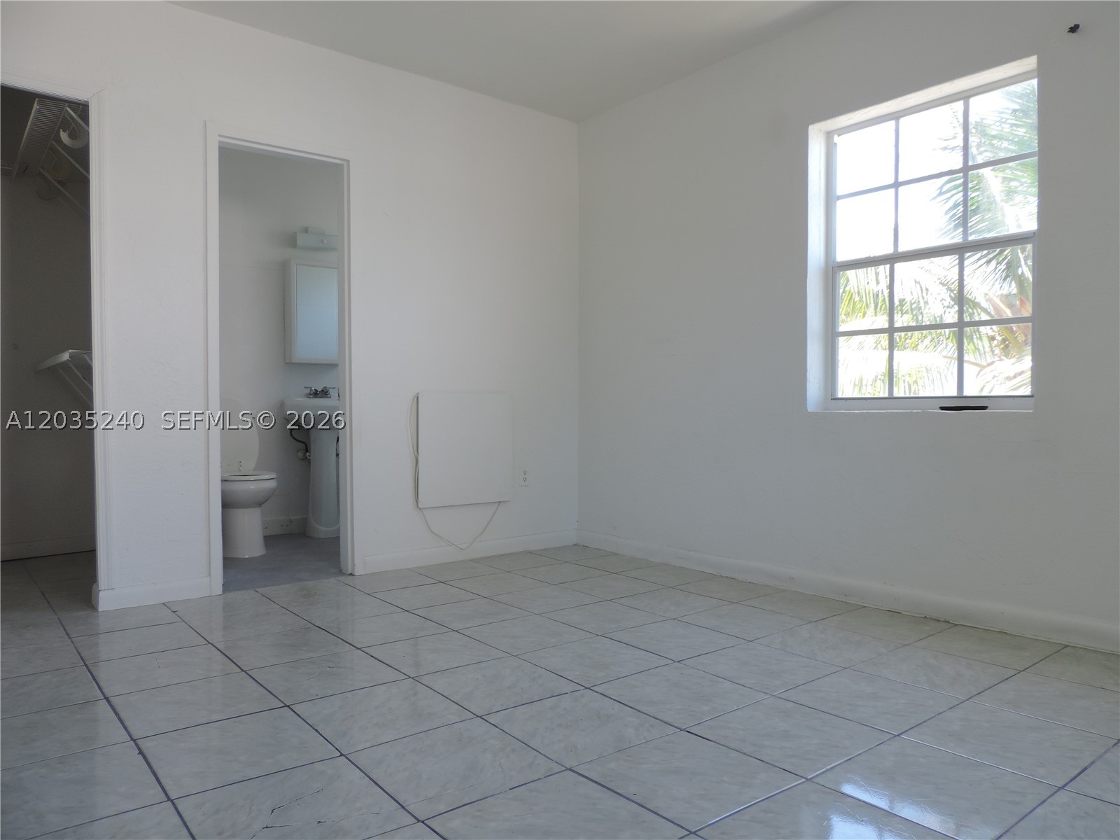 THOMAS GROVE CONDO - Residential