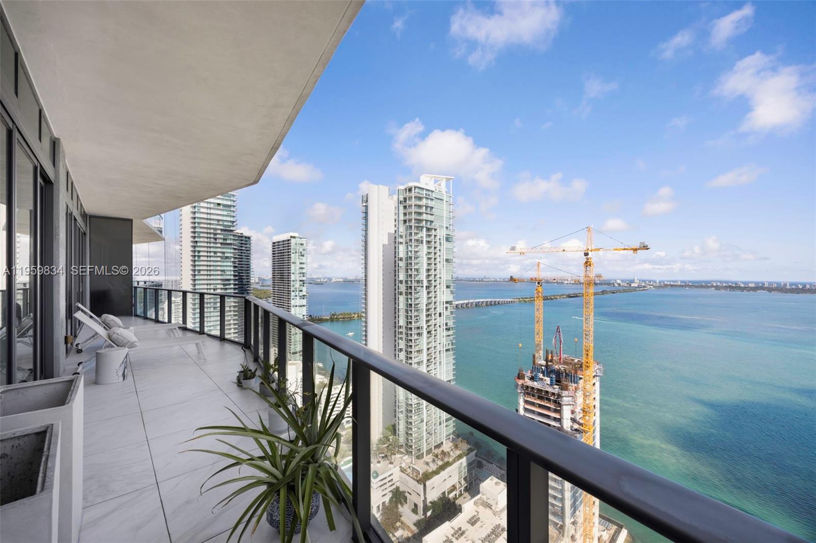 ICON BAY CONDO - Residential