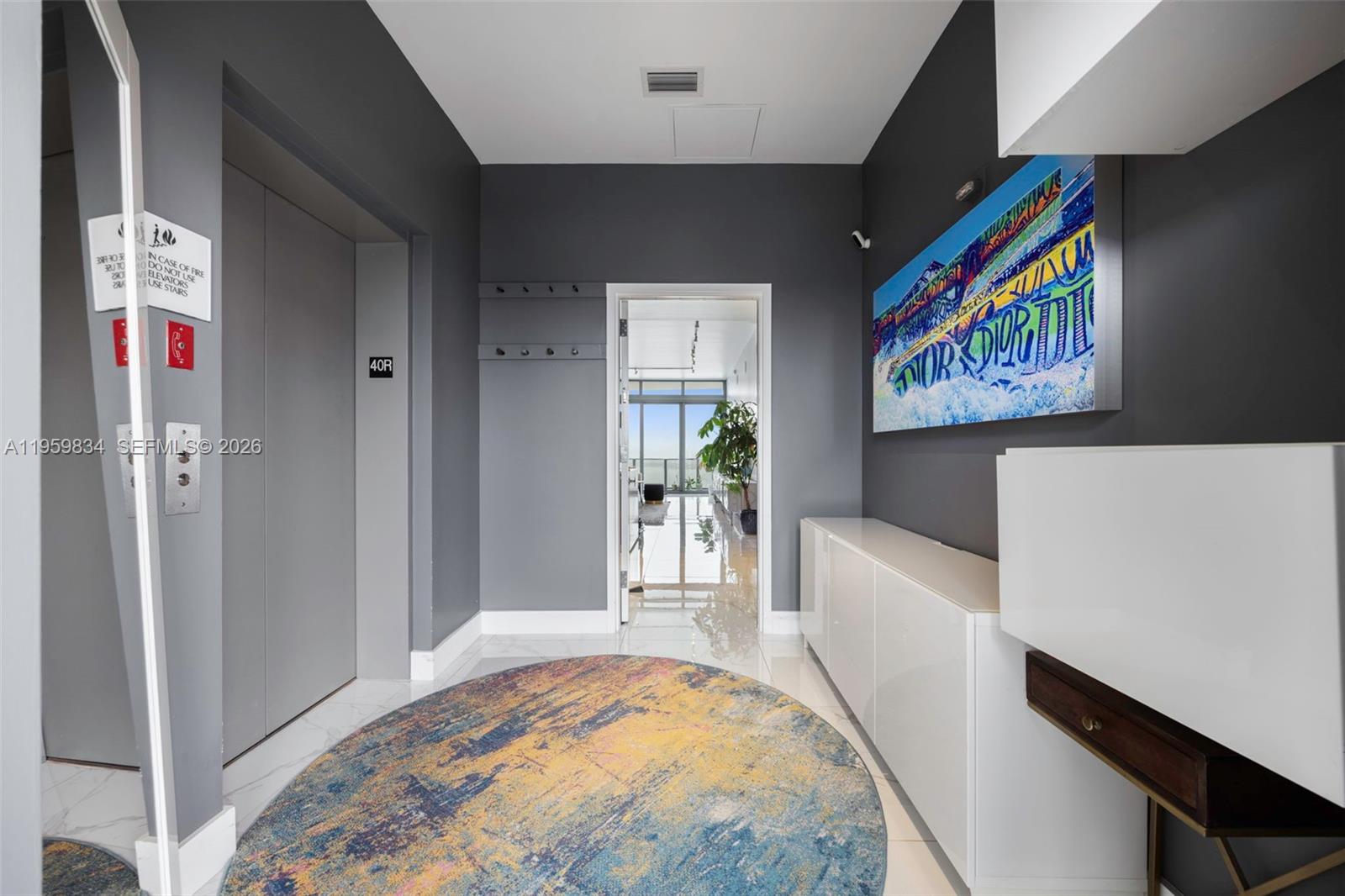 ICON BAY CONDO - Residential