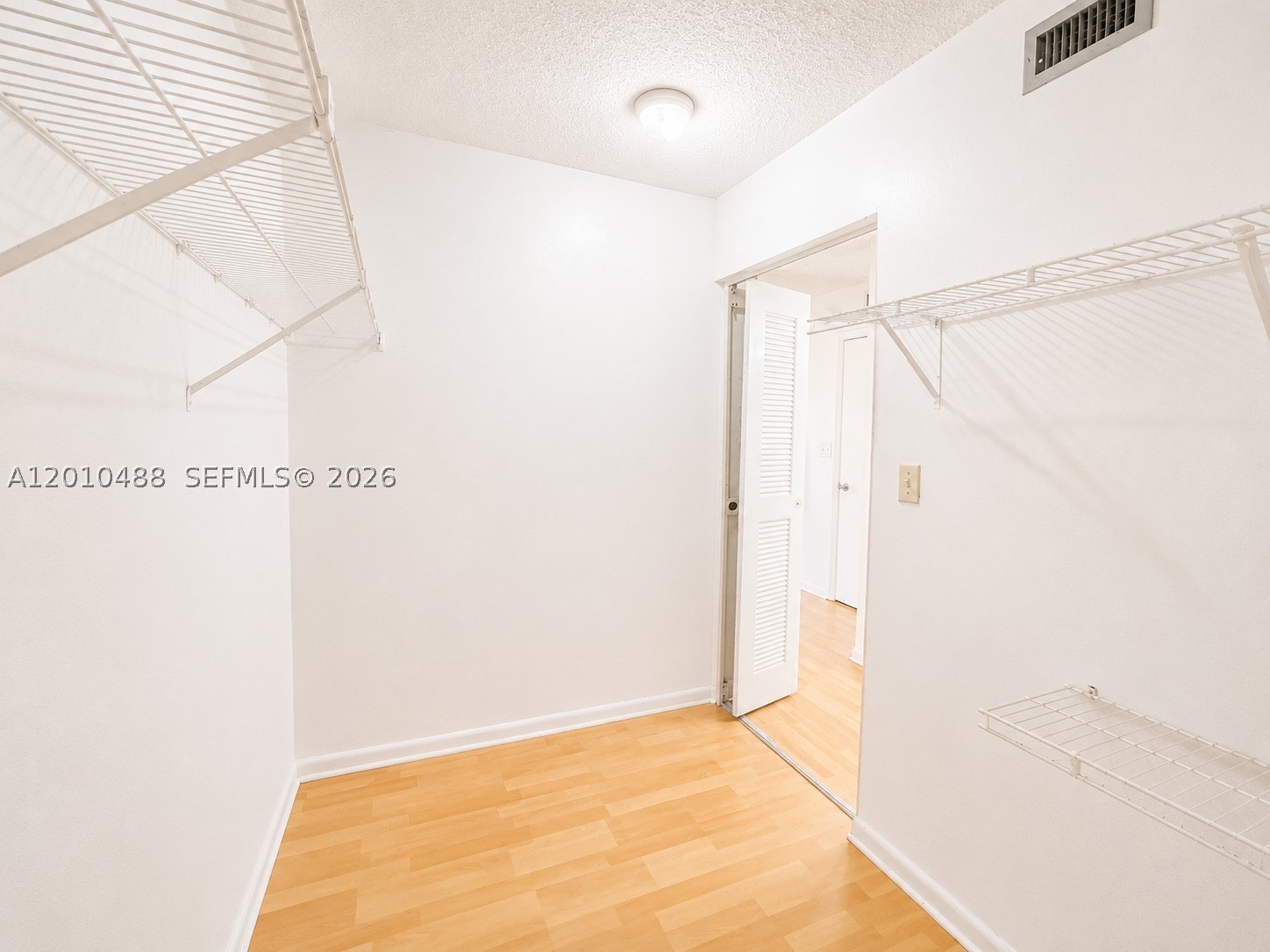 LE CLUB AT OLD CUTLER CON - Residential
