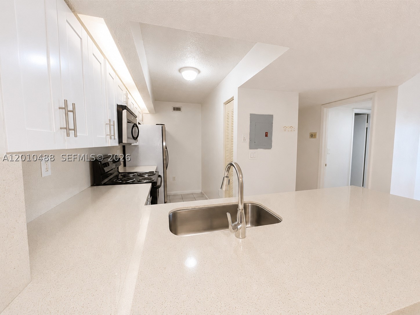 LE CLUB AT OLD CUTLER CON - Residential