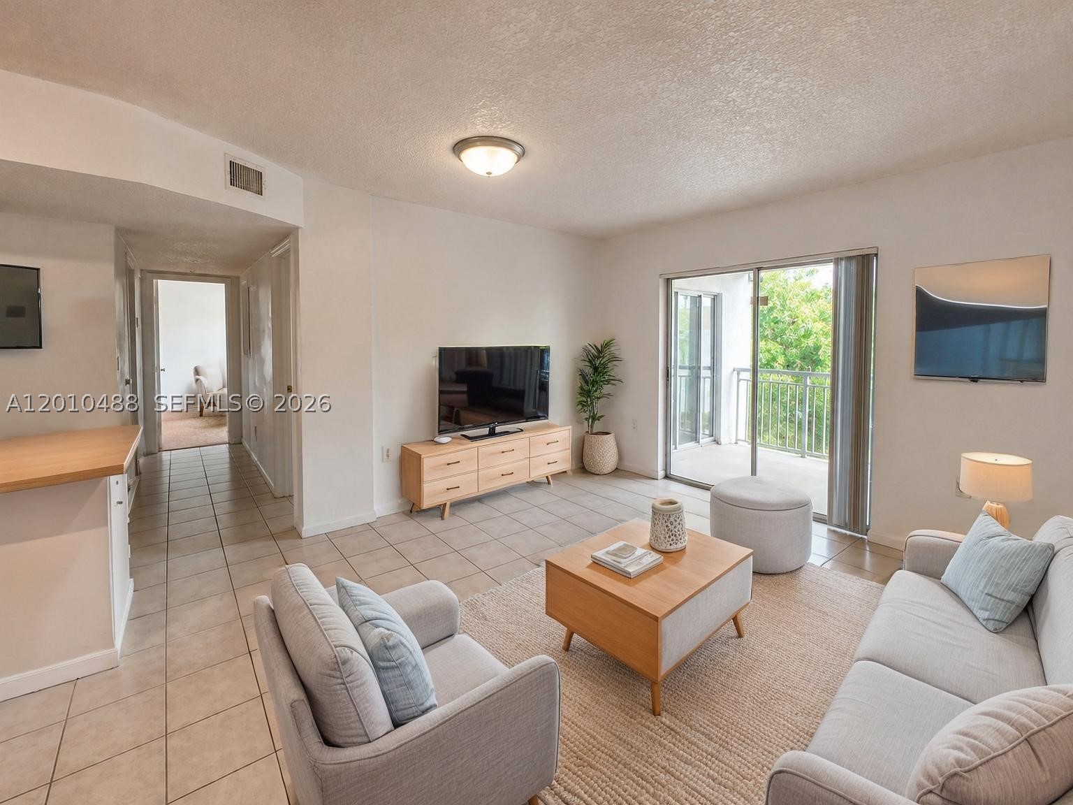 LE CLUB AT OLD CUTLER CON - Residential